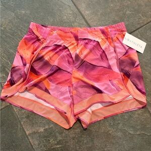 Athleta Women's Printed Mesh Racer Run 4” Athletic Shorts 1X NEW